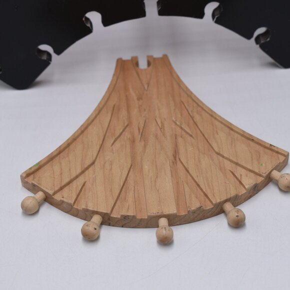 Vintage Brio Trains and Roundhouse Railway Train Shed Compatible Thomas/Melissa - Picture 13 of 13